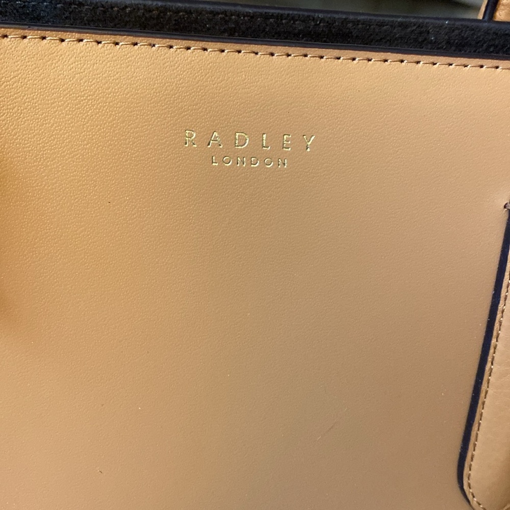 RADLEY  Excellent condition bag used twice handles & longer leash zipper with - Picture 2 of 10